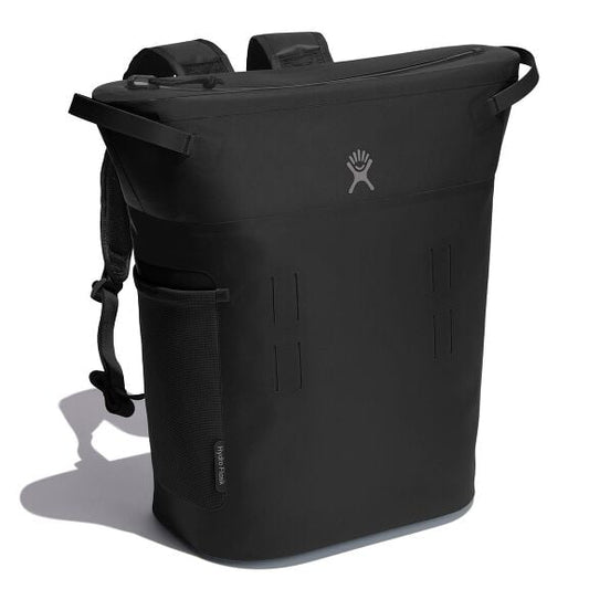 20-l-day-escapetm-pack-o6 20-l-day-escape-soft-cooler-pack-black-angled_1_1.jpg