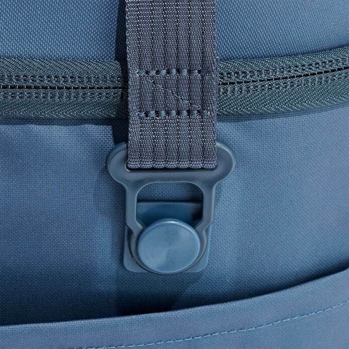 carryouttm-soft-cooler-15-l-z3 250815_hydro_cooler_details_14854_6.jpg
