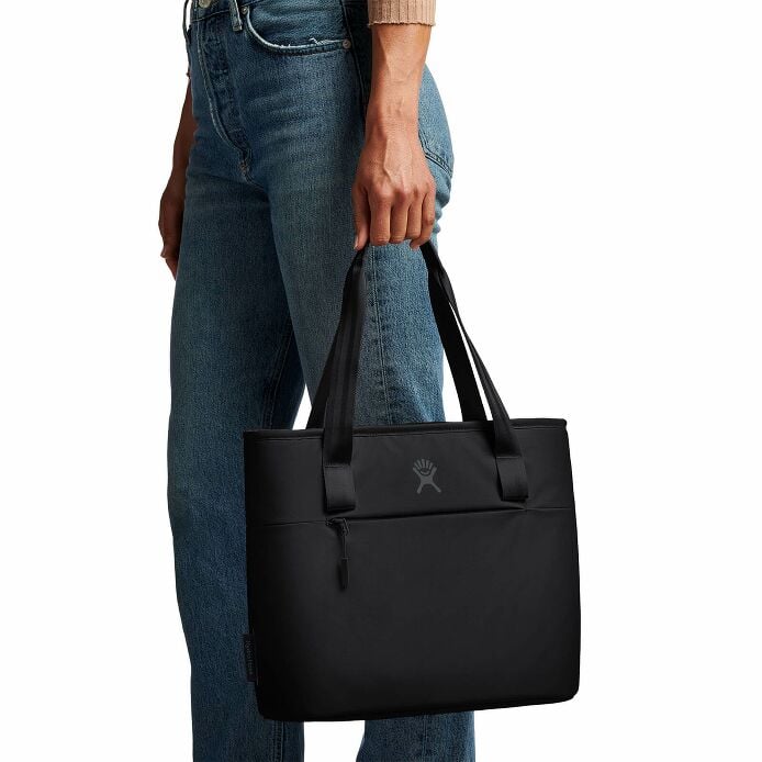 8-l-insulated-lunch-tote-w4 8l-tote-black-hb.jpg