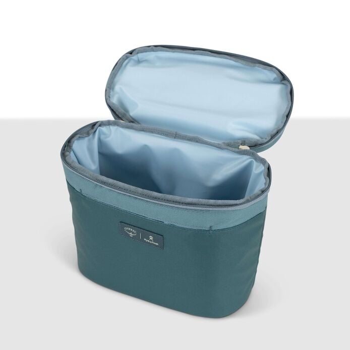 osprey-axis-x-hydro-flask-campus-essentials-bundle-r8 axisxhydroflask_s26_detail2_cascadeblue_10007249_1.jpg