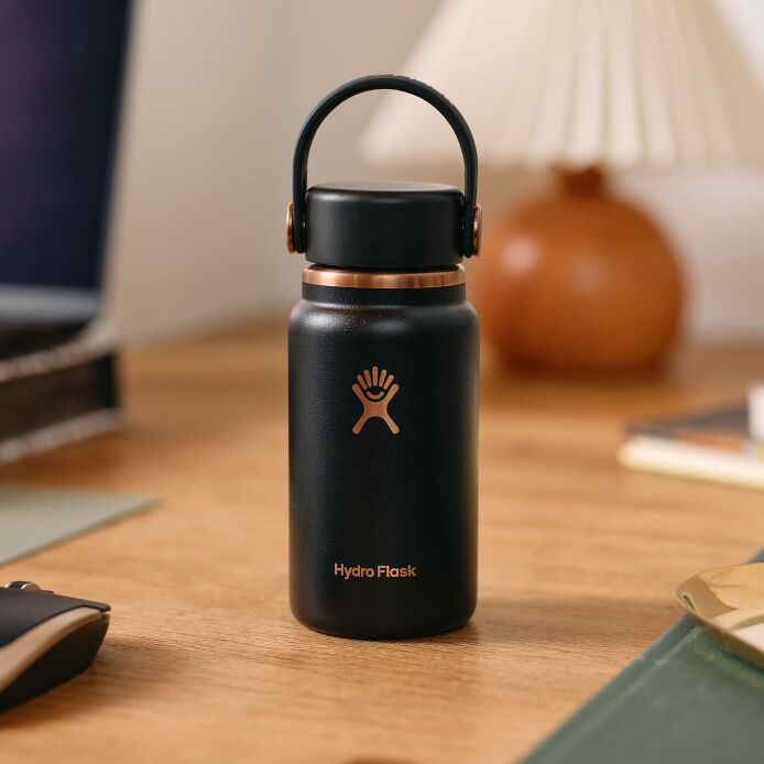 arc-collection-micro-hydro-200-ml-w3 black_-_lifestyle_1.jpeg