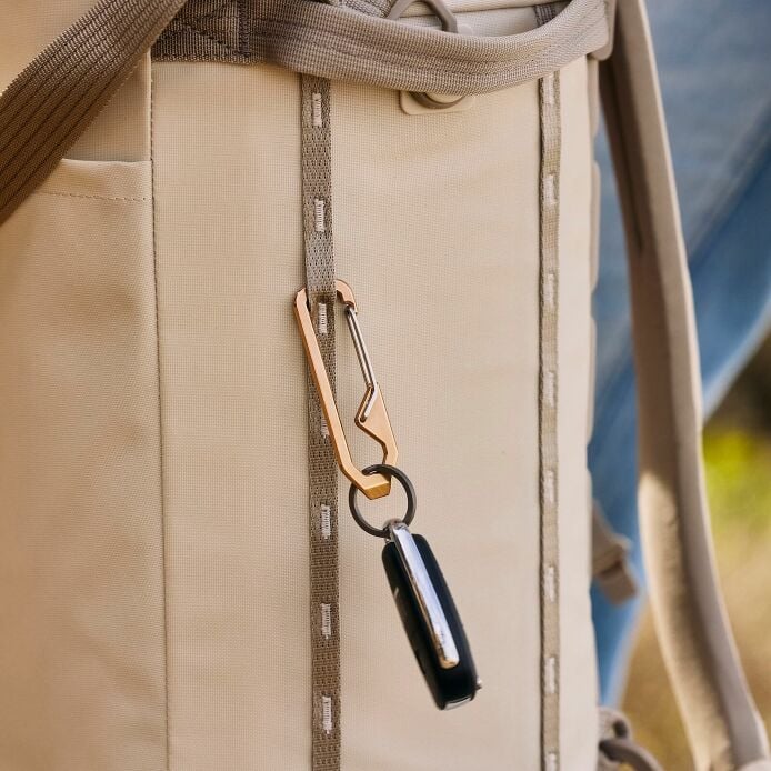 carryouttm-backpack-22-l-p1 hf_carryout_bouwer_d1_l1_torrey_pines_lifestyle_1838_2.jpg