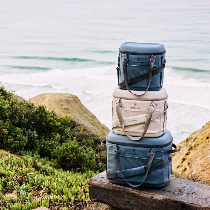 carryouttm-soft-cooler-15-l-z3 hf_carryout_bouwer_d1_l1_torrey_pines_still_life_0252_6.jpg