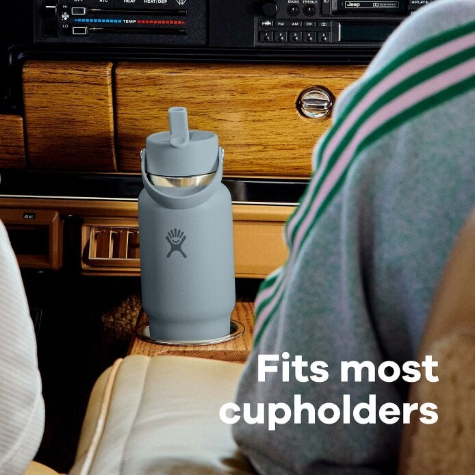 32-oz-travel-bottle-with-flex-straw-cap-p5 hf_s26_wtcfs_apdp_06_8.jpg