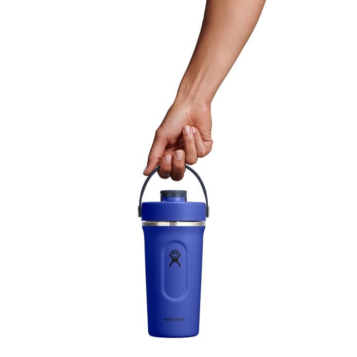 24-oz-insulated-shaker-bottle-i0 mxc24382_24_oz_insulated_shaker_bottle_capri_blue_hb.jpg