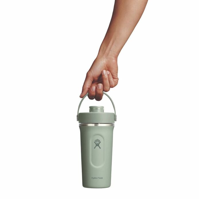 gym-bundle-j0 mxcc24374_24ozinsulatedshakerbottle_agave_hb_1.jpg
