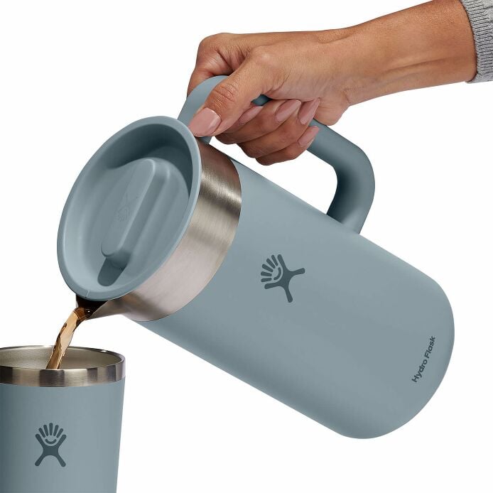 51-oz-insulated-pitcher-c6 okp51043-insulated-pitcher-shale-gray-pour.jpg