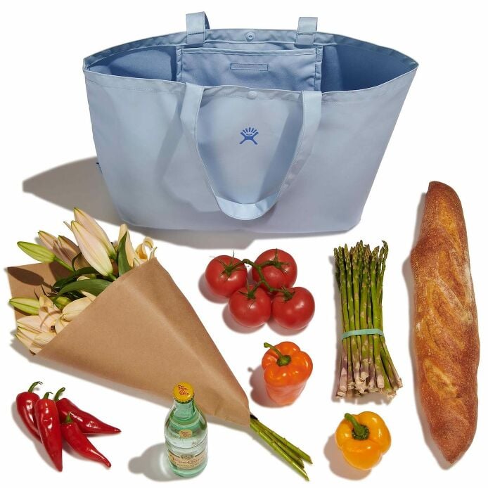 20-l-tag-along-tote-x0 rt20484_20ltagalongtote_surf_packing_1.jpg